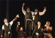 Spectacle musical 'Un Violon sur le Toit' évoque le quartier